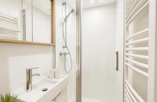 Combat Apartment | Studio cosy proche des Buttes-Chaumont