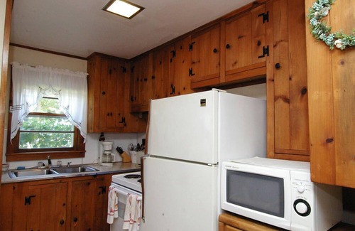 South Yarmouth Cottage | Studio Cottage 1,000' to the beach- South Yarmouth