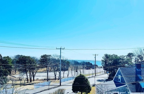 Hyannis Apartment | Studio COTTAGE # 2- WALK to Keyes Memorial BEACH Barnstable- Hyannis