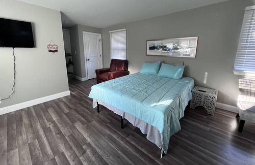 Southwest Raleigh House | Studio - Cozy/Comfy 1 mile away from Lochmere and 3 from 440