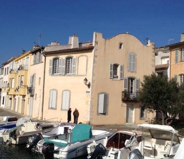 Martigues Apartment | Studio dans un immeuble historique