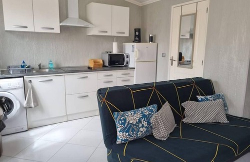 Bordeaux Apartment | Studio Entièrement Équipé Avec Jardinet