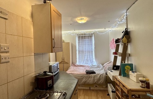 Stratford Apartment | Studio Flat in Stratford