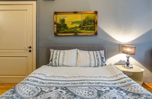 Galata Apartment | Studio flat with kitchen near Galata Tower, Metro