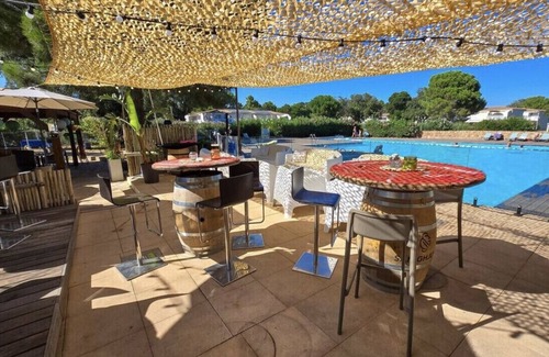 Lecci Apartment | studio floor for 2 people N°36 Fiori Di Cala Rossa