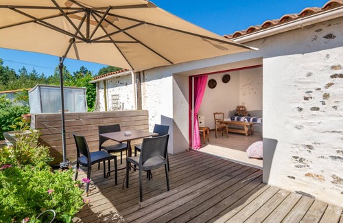 Vaire Apartment | Studio for 2, close to Les Sables d'Olonne