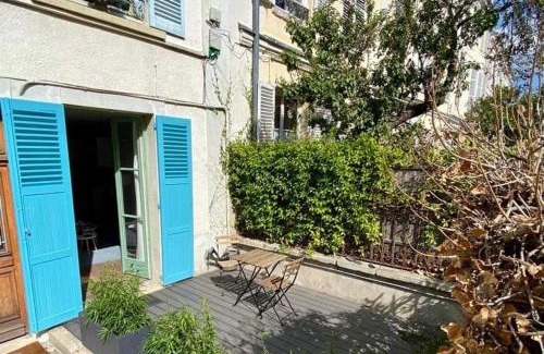 Saint-Germain-en-Laye Apartment | STUDIO HYPER CENTRE SAINT GERMAIN EN LAYE