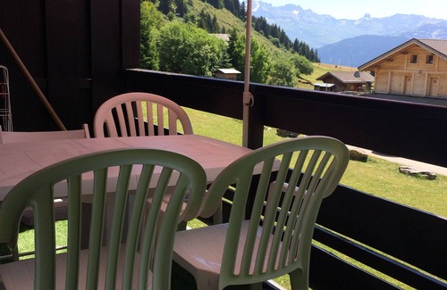 Les Saisies Apartment | Studio in chalet - Close to ski slopes