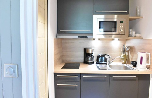 Meribel Apartment | Studio in Méribel with balcony and ski locker, near chairlift