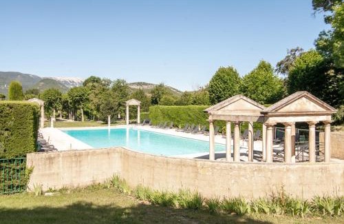 Montbrun-les-Bains Apartment | Studio in Montbrun Castle with Pool