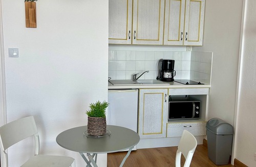 Saint-Jean-de-Monts Apartment | Studio in St Jean de Monts, beach access, 3 pers, balcony