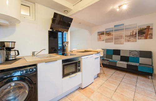 Hyeres City Centre Apartment | Studio in the heart of the old town of Hyères