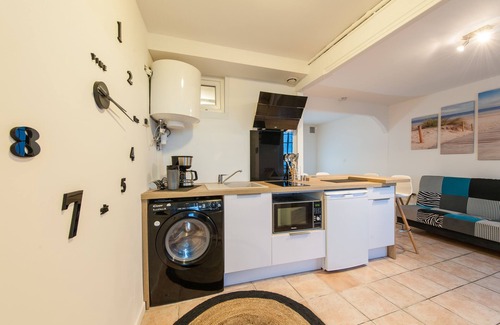 Hyeres City Centre Apartment | Studio in the heart of the old town of Hyères