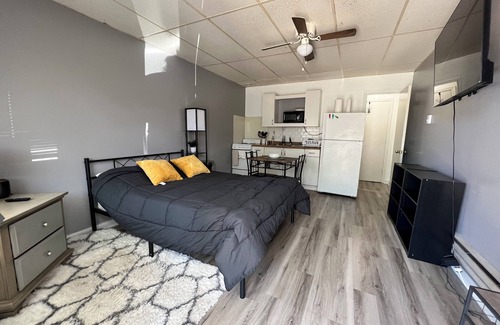 Downtown Apartment | Studio in the heart of Columbia