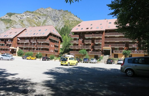 Allos Apartment | Studio in well maintained residence with caretaker in the mountains 1400m.