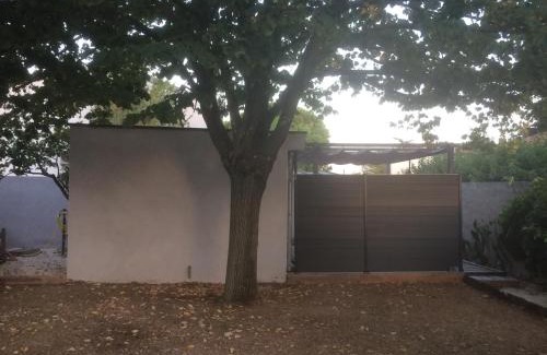 Saint-Jean-de-Vedas Apartment | Studio indépendant très calme