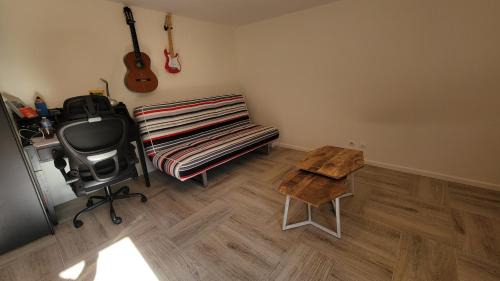 Saint-Cyr-en-Val Apartment | Studio indépendant tout équipé chez l'habitant