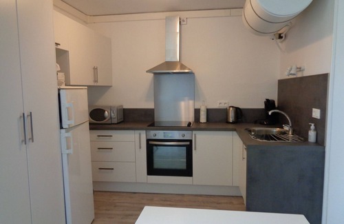Le Penon Apartment | Studio just a stone's throw from the ocean - private parking