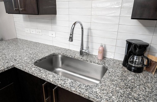 Asheville Apartment | Studio King Suite with Kitchen | 202