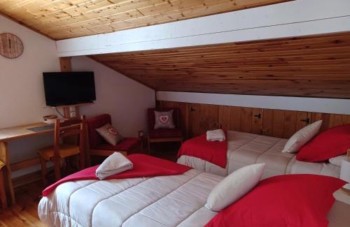 La Maurienne Apartment | STUDIO L'ISERAN, et GARAGE pour motos et vélos, gare à 800m