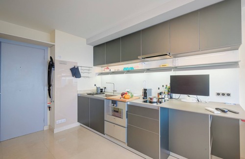 Vallauris Apartment | Studio La Mirandole Sea View, Golfe-Juan, France
