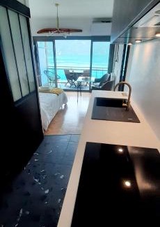Aix-les-Bains Apartment | Studio Le 119, Aix les bains - Grand port - Vue Lac splendide