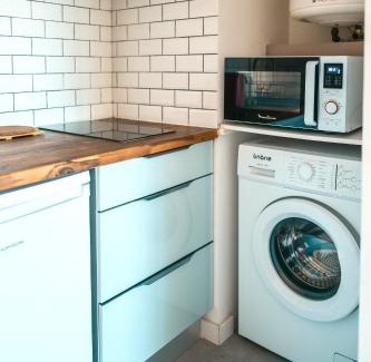 Sainte-Clotilde Centre Apartment | Studio Le Cosy Consulat - 2 voyageurs