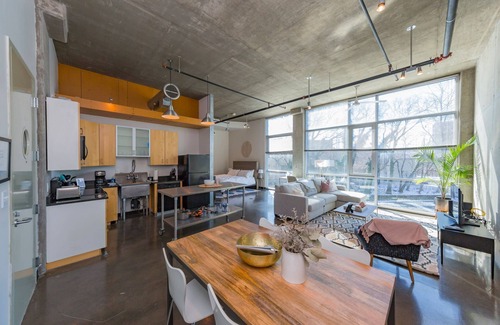 The Gulch Apartment | Studio Loft in Downtown Nashville!