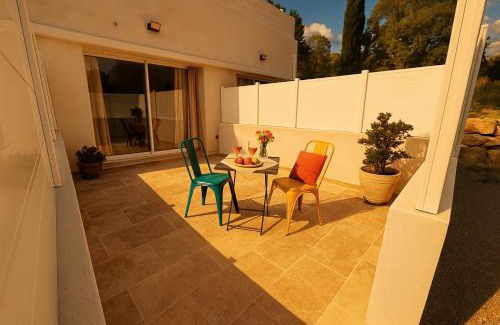 Trans-en-Provence Apartment | Studio Luna Confort et proximité du Roc d Azur 2025