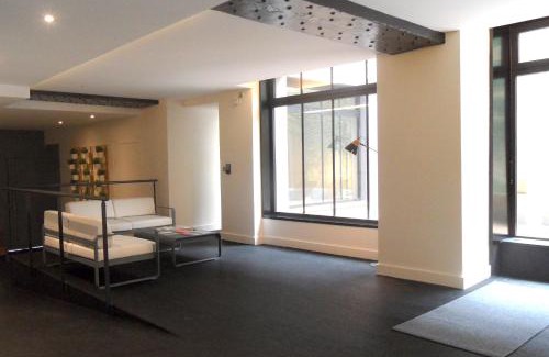 Hotel de Ville - Quinconces Bed & Breakfast | Studio luxe hyper centre piscine