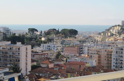 Le Ray Apartment | Studio magical view, swimming pool and private parking.
