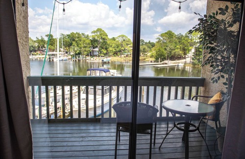 Niceville Apartment | Studio Marina Views