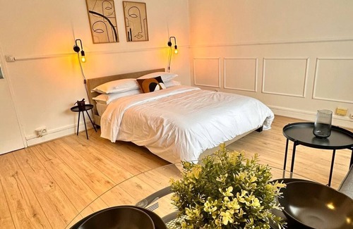 Cœur de Ville Apartment | Studio Moderne et Paisible à Proximité de Paris