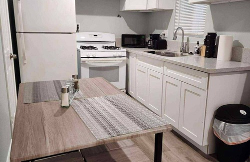 Santa Ana Apartment | Studio Near Disney