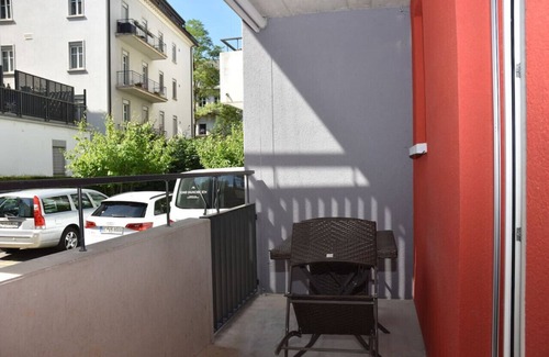 Seefeld Apartment | Studio near Lake - Flower 02