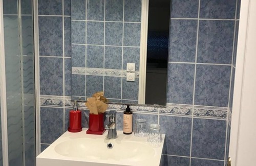 Vitry-sur-Seine Apartment | Studio Near Paris and Orly airport