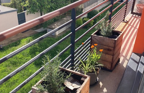 Vieux Malakoff Apartment | Studio near train station and Jardin des Plantes, in a quiet location