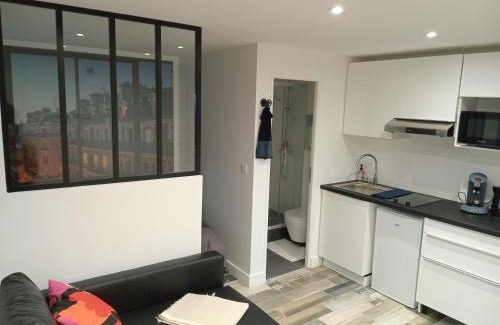 Athis-Mons Apartment | Studio neuf joliment décoré à 5 min de l'aéroport