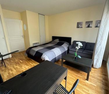 Issy-les-Moulineaux Apartment | Studio neuf proche de Paris