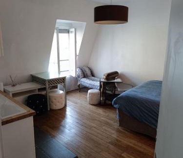 Neuilly-sur-Seine Apartment | Studio Neuilly Paris La Défense