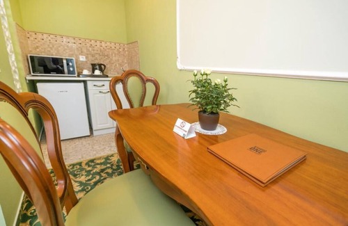 Militari Hotel | Studio One Accommodation Suites