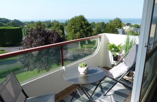 Villers-sur-Mer Apartment | Studio panoramic sea view