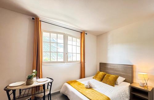 Meaux Apartment | Studio Platanes 1 - Proche Disneyland - Parking gratuit - Meaux