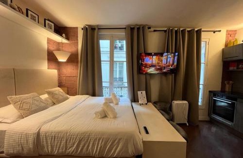 Saint-Merri Apartment | Studio Pompidou - rue des Temples 3 places
