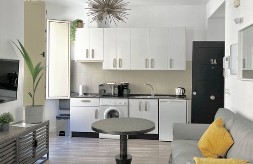 Lagunillas Apartment | Studio-Private Bathroom-Estudio 1A