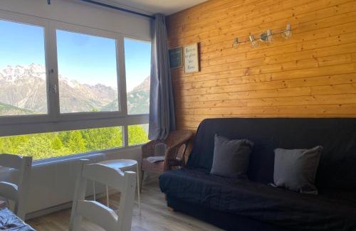 Puy-Saint-Vincent Apartment | Studio Puy Saint Vincent 1600 aux pieds des pistes