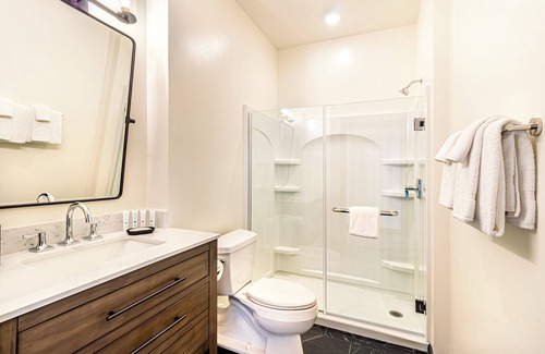 Madison Hotel | Studio queen with views of Lake Monona in the heart of downtown Madison