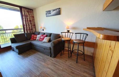 Arc-2000 Apartment | Studio rénové proche centre, balcon, 4 pers. - FR-1-346-574