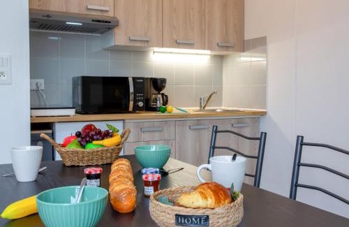 Les Moutiers-en-Retz Apartment | Studio Résidence de la Source by Interhome