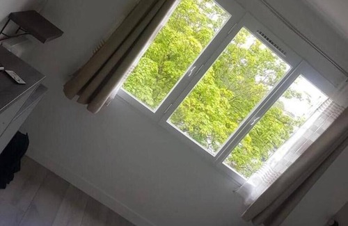 Villejuif Apartment | Studio Refait à Neuf, Tout Confort, Proche Paris, Tramway